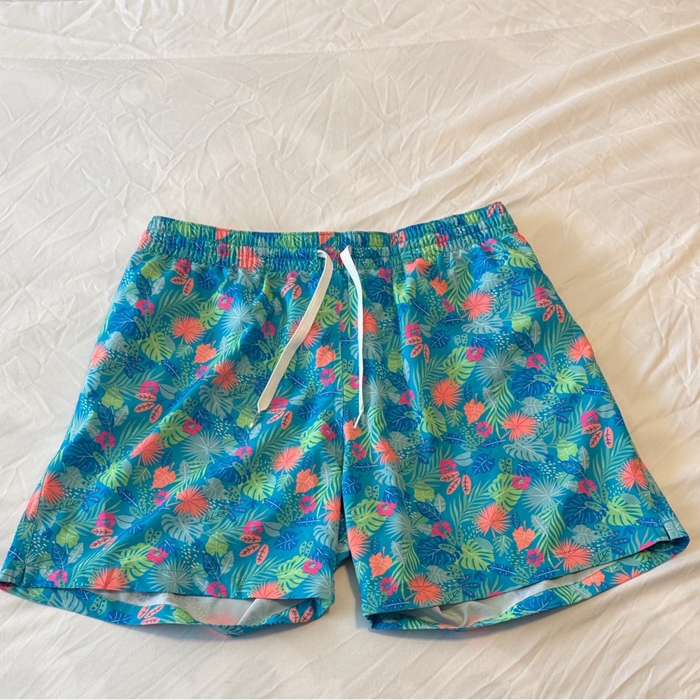 Chubbies Wild Tropical Swim Trunks (5.5” inseam)